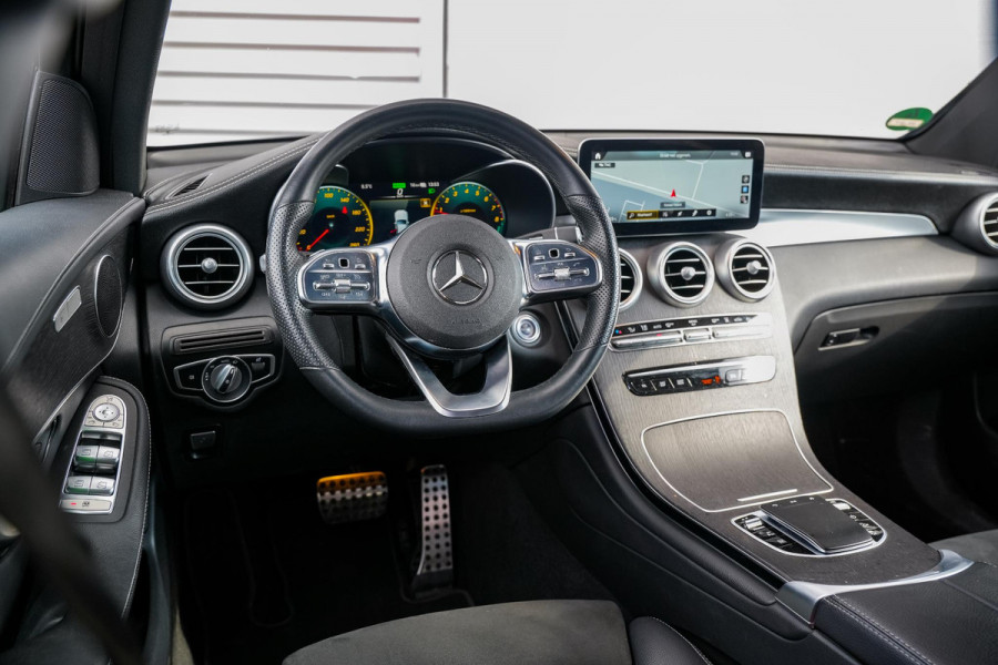 Mercedes-Benz GLC 300e 4MATIC Business Solution AMG Camera Leer Navi Virtual Dash Stoelverw.