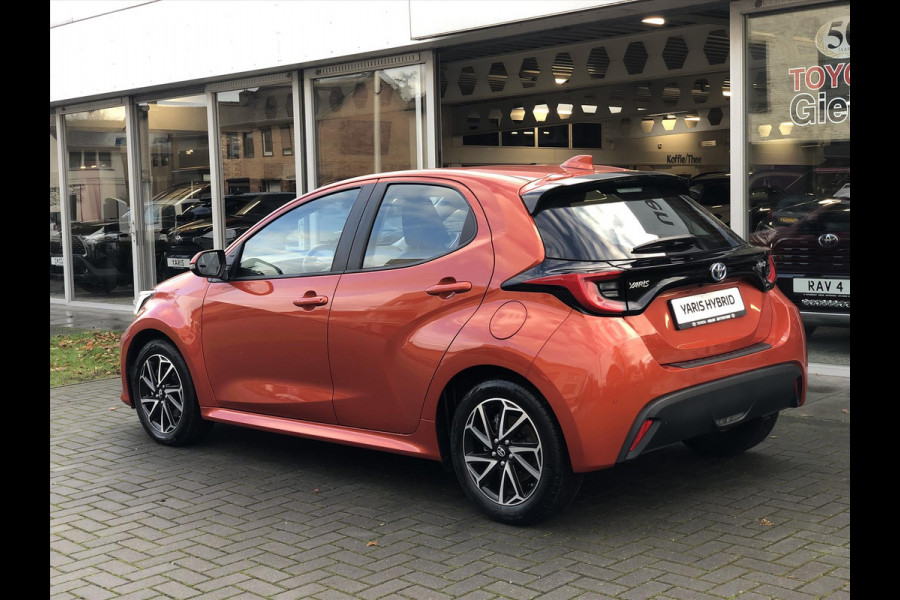 Toyota Yaris 1.5 Hybrid Dynamic Plus | Dodehoekherkenning, Parkeersensoren, Stoelverwarming, 16 inch, Keyless, Apple CarPlay/Android auto