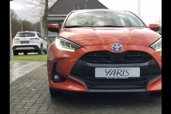 Toyota Yaris 1.5 Hybrid Dynamic Plus | Dodehoekherkenning, Parkeersensoren, Stoelverwarming, 16 inch, Keyless, Apple CarPlay/Android auto