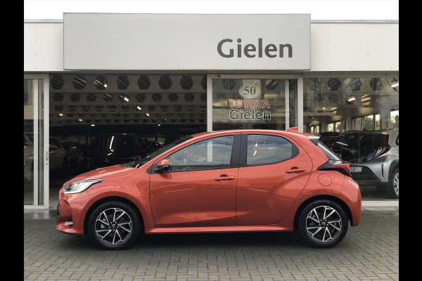 Toyota Yaris 1.5 Hybrid Dynamic Plus | Dodehoekherkenning, Parkeersensoren, Stoelverwarming, 16 inch, Keyless, Apple CarPlay/Android auto