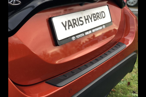 Toyota Yaris 1.5 Hybrid Dynamic Plus | Dodehoekherkenning, Parkeersensoren, Stoelverwarming, 16 inch, Keyless, Apple CarPlay/Android auto