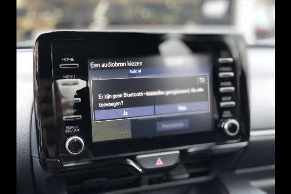 Toyota Yaris 1.5 Hybrid Dynamic Plus | Dodehoekherkenning, Parkeersensoren, Stoelverwarming, 16 inch, Keyless, Apple CarPlay/Android auto