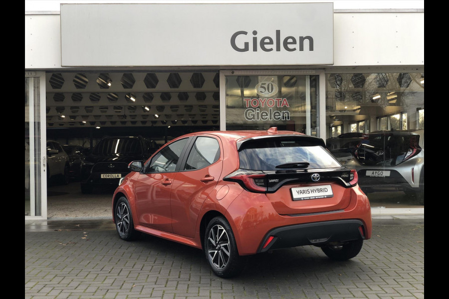 Toyota Yaris 1.5 Hybrid Dynamic Plus | Dodehoekherkenning, Parkeersensoren, Stoelverwarming, 16 inch, Keyless, Apple CarPlay/Android auto