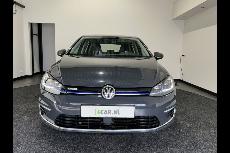 Volkswagen e-Golf E-DITION | Adaptieve cruise control | Lederen bekleding | Parkeersensoren voor en achter  SoH (batterijcheck) 86.49 % score!