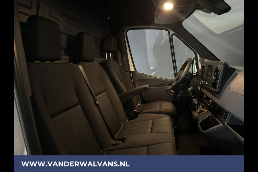 Mercedes-Benz Sprinter 314 CDI 143pk L3H2 Euro6 Airco | Camera | Sidebars | Apple Carplay | Android Auto Parkeersensoren, Bijrijdersbank