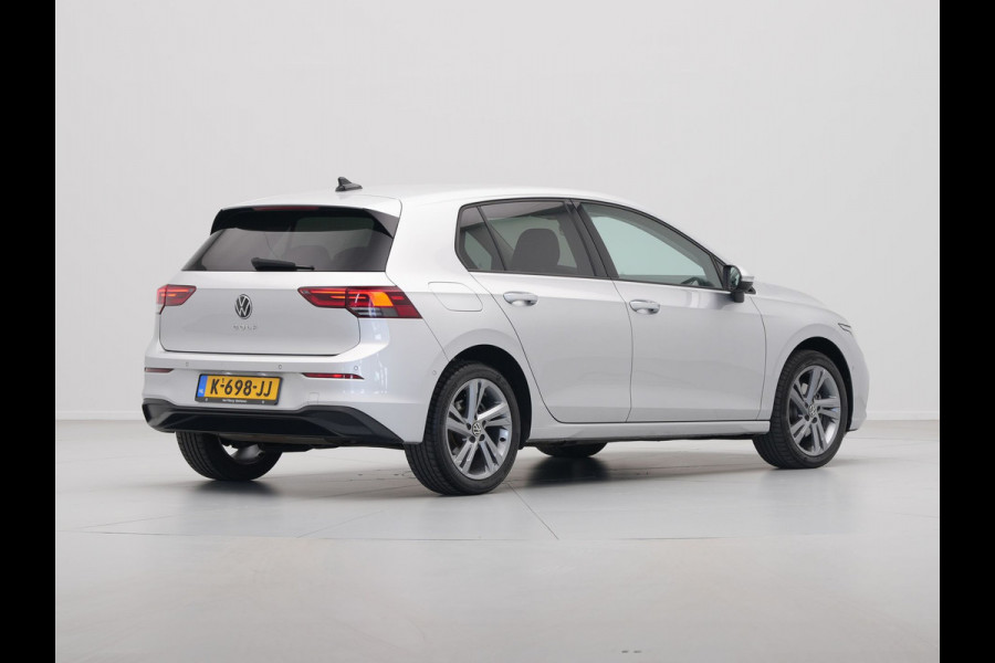 Volkswagen Golf 1.0 TSI Life Business Navigatie Camera Stoelverwarming Acc 155