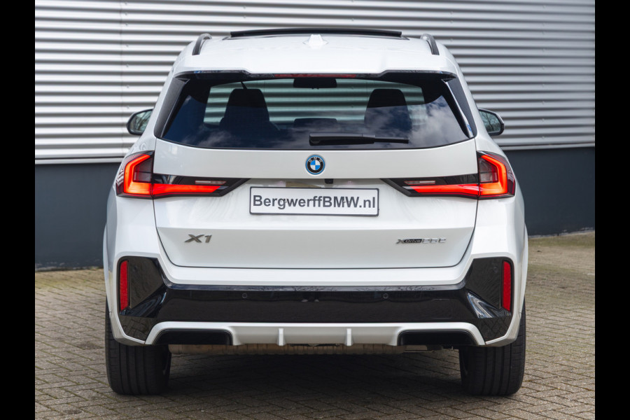 BMW X1 xDrive25e M-Sport - Pano - Trekhaak - Driving Ass Prof - Head-Up