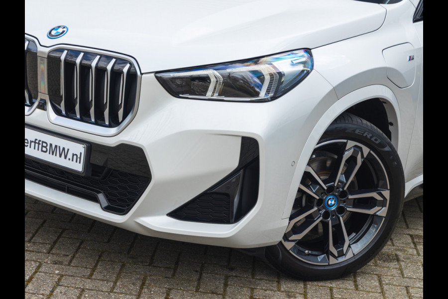 BMW X1 xDrive25e M-Sport - Pano - Trekhaak - Driving Ass Prof - Head-Up