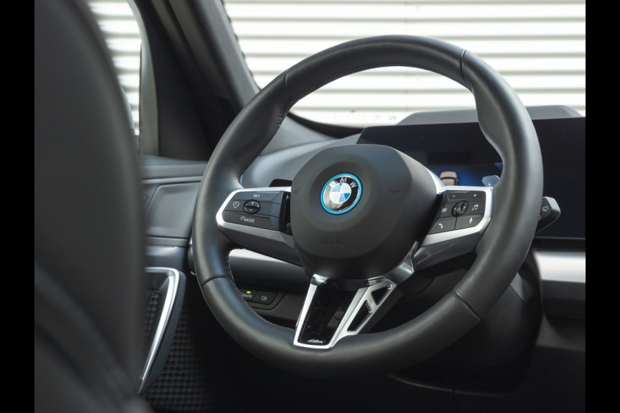 BMW X1 xDrive25e M-Sport - Pano - Trekhaak - Driving Ass Prof - Head-Up