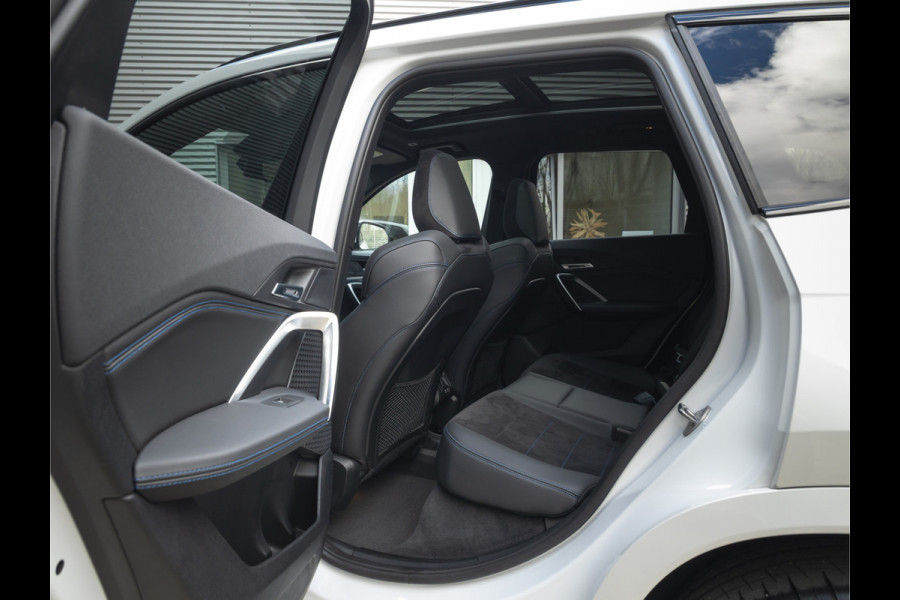 BMW X1 xDrive25e M-Sport - Pano - Trekhaak - Driving Ass Prof - Head-Up