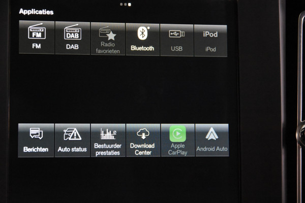 Volvo XC40 1.5 T2 Momentum *1ste Eigenaar*Navigatie*Carplay*PDC*