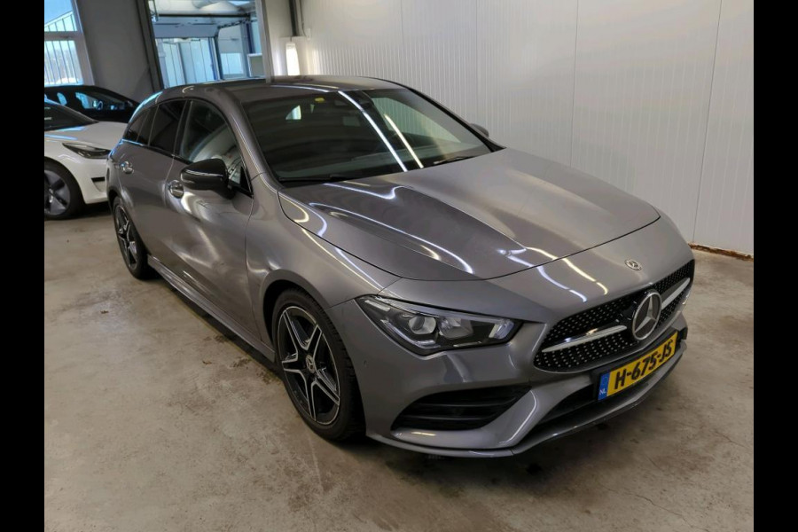 Mercedes-Benz CLA-Klasse Shooting Brake 200 Aut. DCT AMG Line Night Pakket Plus Pakket Ambiente Verlichting Leder Alcantara Trekhaak Full LED Navigatie PDC VA + Camera