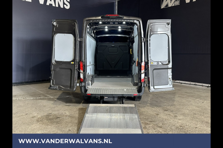 Ford Transit 2.0 TDCI 130pk L2H3 *Laadklep* Euro6 Airco | Camera | Apple Carplay | Android Auto Cruisecontrol, Parkeersensoren, Verwarmde voorruit, Bijrijdersbank, 2800kg trekvermogen