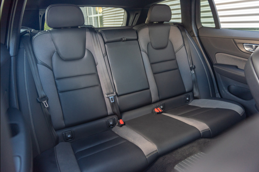 Volvo V60 T6 Aut. Recharge R-Design Long Range Leder Parkeercamera ACC 405pk