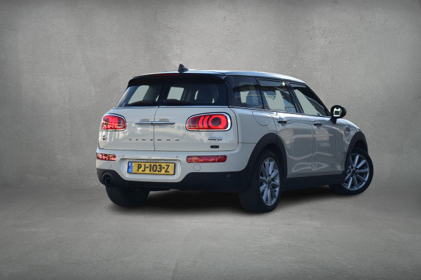 MINI Clubman 1.5 Cooper Pepper Serious Business | Automaat | H/K | 17” LM | Cruise