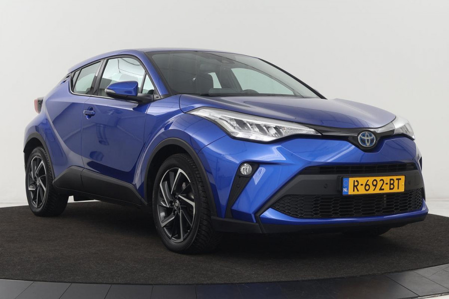 Toyota C-HR 1.8 Hybrid Dynamic | Carplay | Trekhaak | Adaptive cruise | Camera | Full LED | Navigatie | Keyless | Climate control