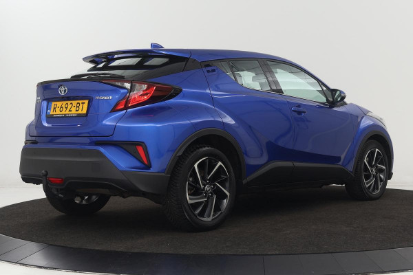 Toyota C-HR 1.8 Hybrid Dynamic | Carplay | Trekhaak | Adaptive cruise | Camera | Full LED | Navigatie | Keyless | Climate control