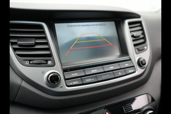 Hyundai Tucson 1.6 T-GDI Premium Automaat | Panodak | Lederen Sportstoelen | Trekhaak Afneembaar | Apple Carplay | Navigatie | Cruise Control | Navigatie | Camera | L.M. 19" |