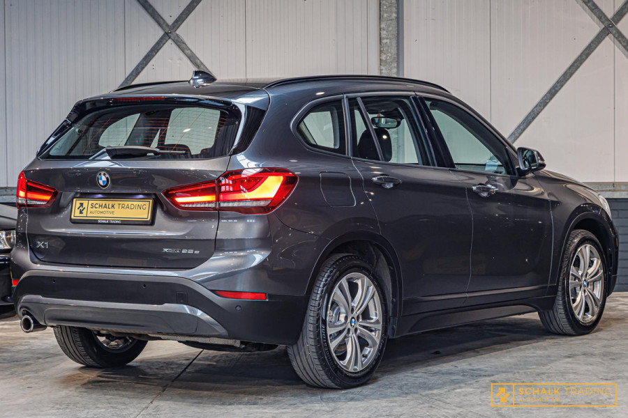 BMW X1 XDrive25e Executive|LED|Navi-XL|Dealer onderhouden