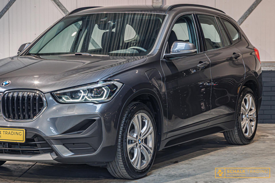 BMW X1 XDrive25e Executive|LED|Navi-XL|Dealer onderhouden