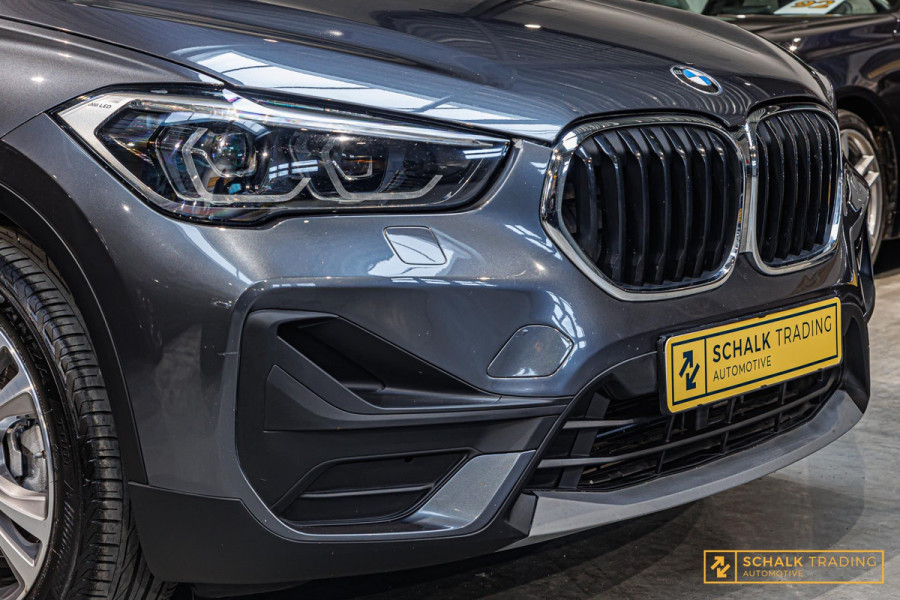 BMW X1 XDrive25e Executive|LED|Navi-XL|Dealer onderhouden