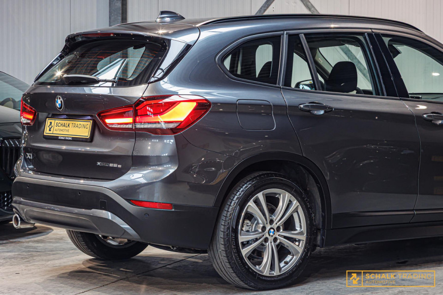 BMW X1 XDrive25e Executive|LED|Navi-XL|Dealer onderhouden