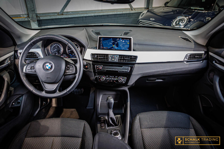 BMW X1 XDrive25e Executive|LED|Navi-XL|Dealer onderhouden