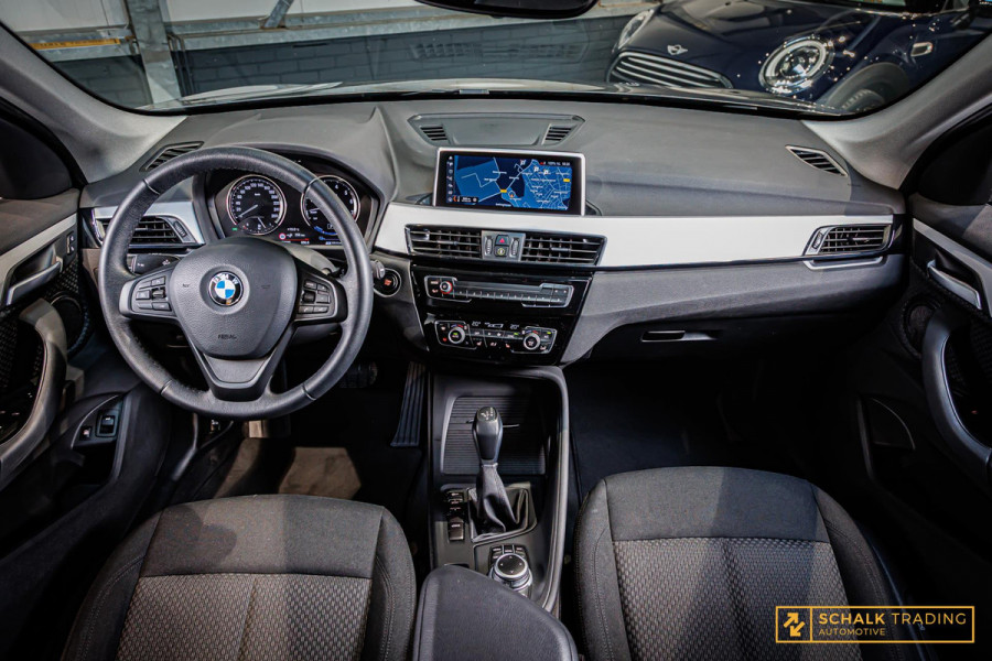 BMW X1 XDrive25e Executive|LED|Navi-XL|Dealer onderhouden