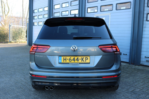 Volkswagen Tiguan 1.5 TSI Highline R Autom Xenon Black style Virtual cockpit Panodak Navi Camera Bj:2020