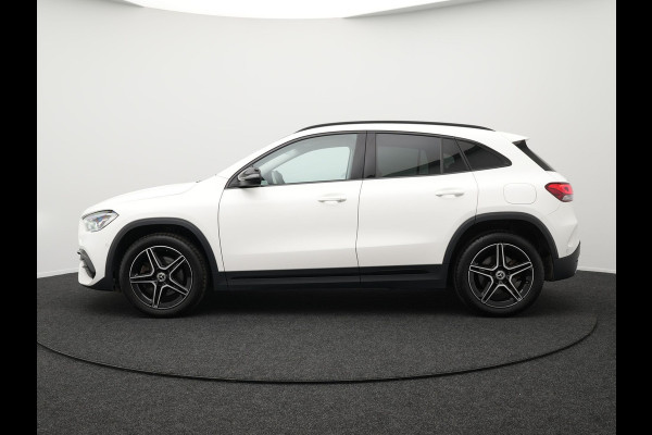 Mercedes-Benz GLA 250 e AMG Line Night Plug in Hybrid 218pk PHEV | Alcantara Sportstoelen | Widescreen Navi | Apple Carplay | L.M. 19" | Cruise Control | DAB |