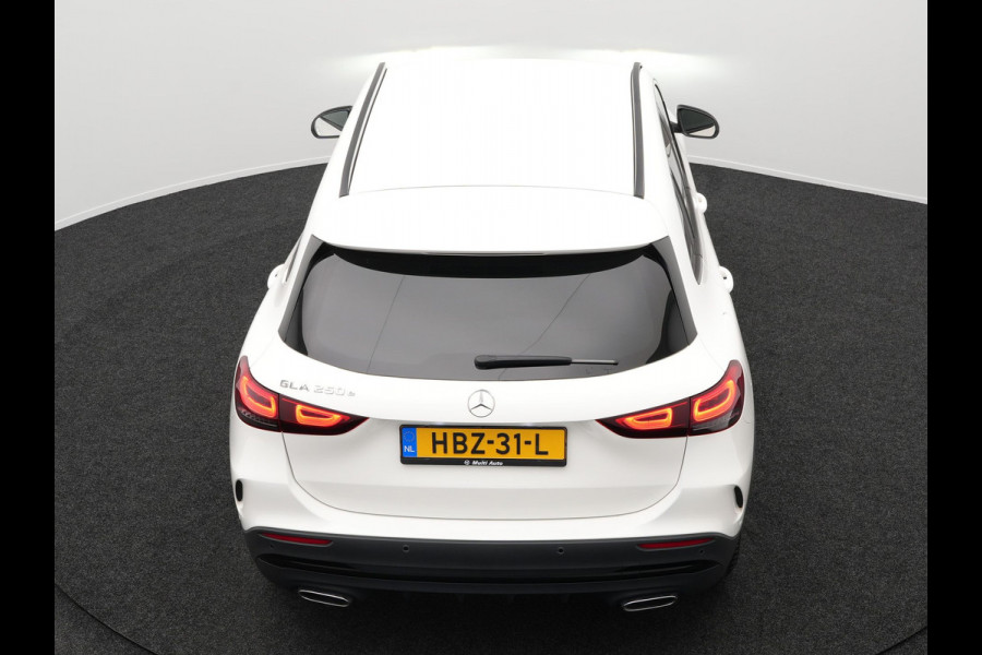 Mercedes-Benz GLA 250 e AMG Line Night Plug in Hybrid 218pk PHEV | Alcantara Sportstoelen | Widescreen Navi | Apple Carplay | L.M. 19" | Cruise Control | DAB |