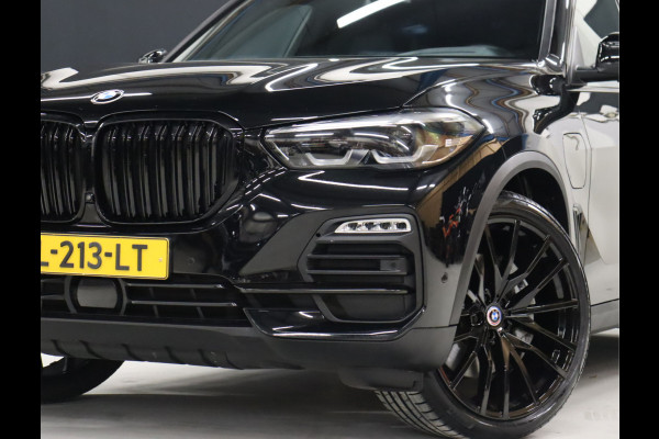 BMW X5 xDrive45e Sport High Executive [ADAPTIVE CRUISE, APPLE CARPLAY, 360 CAMERA, VOL LEDER, TREKHAAK, MASSAGE, VERWARMING, MEMORY STOELEN, ELEKTRISCHE ACHTERKLEP,  NAVIGATIE, NIEUWSTAAT]