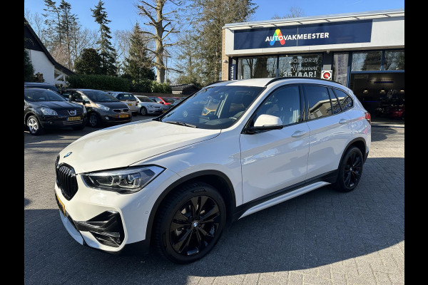 BMW X1 sDrive18i Executive Edition Sport Line Navi|Headup|DAB|Camera|LED|Trekhaak