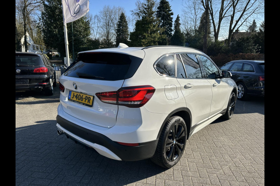 BMW X1 sDrive18i Executive Edition Sport Line Navi|Headup|DAB|Camera|LED|Trekhaak