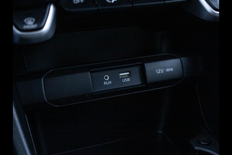 Kia Picanto 1.0 CVVT Design Edition | Navi | Clima | Trekhaak | Brownpack | Camera | Cruise Control