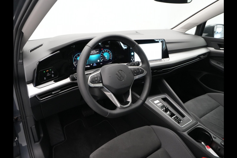 Volkswagen GOLF Variant Volkswagen Life Business | 'App-Connect' draadloze smartphone integratie | Achterlichten LED | Automatische afstandsregeling (Adaptive Cruise Control)