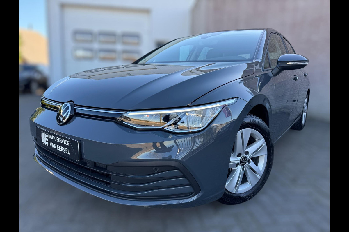 Volkswagen Golf 1.0 TSI Life ACC / PDC / NAVIGATIE / CARPLAY / METALLIC / 4-SEIZOENEN / NL AUTO MET NAP / LED / BTW