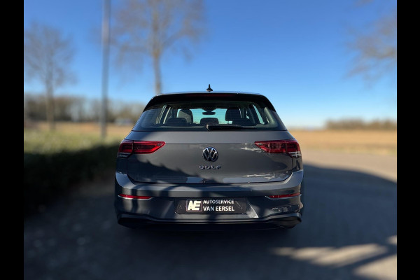 Volkswagen Golf 1.0 TSI Life ACC / PDC / NAVIGATIE / CARPLAY / METALLIC / 4-SEIZOENEN / NL AUTO MET NAP / LED / BTW