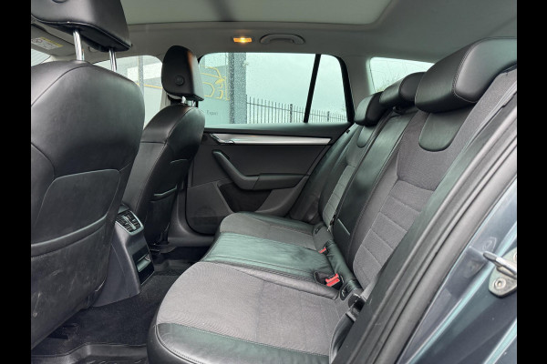 Škoda Octavia Combi 1.6 TDI Greentech Ambition Business 2e Eigenaar,Navi,Clima,Cruise,Schuif Kanteldak,PDC Achter,110pk,LMV,NL Auto,N.A.P,APK Tot 09-2025