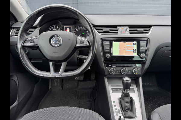 Škoda Octavia Combi 1.6 TDI Greentech Ambition Business 2e Eigenaar,Navi,Clima,Cruise,Schuif Kanteldak,PDC Achter,110pk,LMV,NL Auto,N.A.P,APK Tot 09-2025
