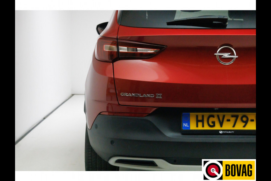 Opel Grandland X 1.6 Turbo Hybrid Ultimate 229 PK | Leer | Stoelverwarming en koeling | Electrische achterklep 19 Inch, Camera voor+achter, Keyless, Navigatie, Carplay