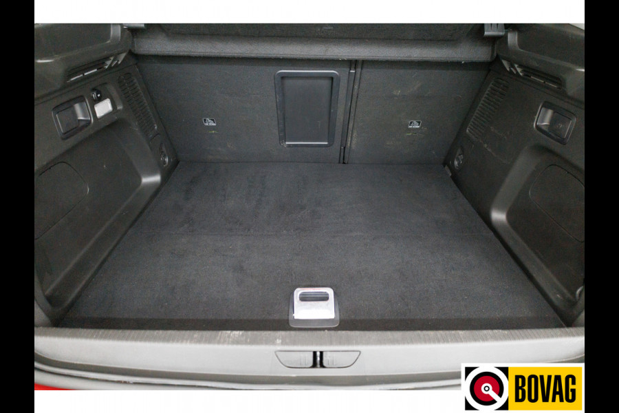 Opel Grandland X 1.6 Turbo Hybrid Ultimate 229 PK | Leer | Stoelverwarming en koeling | Electrische achterklep 19 Inch, Camera voor+achter, Keyless, Navigatie, Carplay