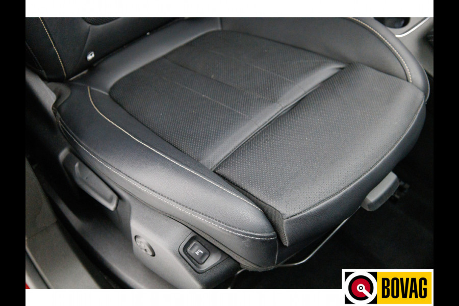 Opel Grandland X 1.6 Turbo Hybrid Ultimate 229 PK | Leer | Stoelverwarming en koeling | Electrische achterklep 19 Inch, Camera voor+achter, Keyless, Navigatie, Carplay