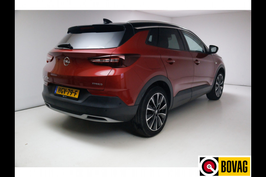 Opel Grandland X 1.6 Turbo Hybrid Ultimate 229 PK | Leer | Stoelverwarming en koeling | Electrische achterklep 19 Inch, Camera voor+achter, Keyless, Navigatie, Carplay
