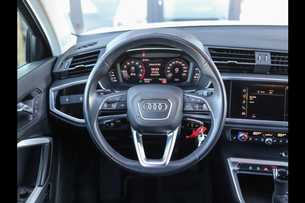 Audi Q3 35 TFSI S Line Pro Line S | Standkachel | Trekhaak | ACC | Stoelverw.