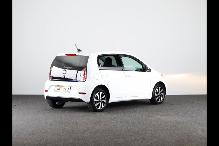 Volkswagen e-Up! e-up! Style Active 83 pk | Navigatie via App | Autom. airco | Cruise control | Achteruitrijcamera | Stoelverwarming | All Season banden |