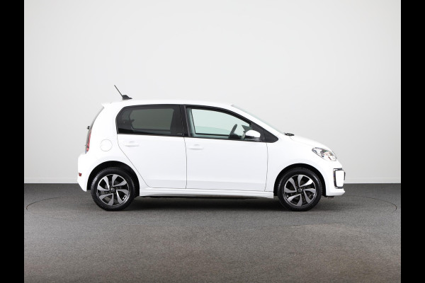 Volkswagen e-Up! e-up! Style Active 83 pk | Navigatie via App | Autom. airco | Cruise control | Achteruitrijcamera | Stoelverwarming | All Season banden |