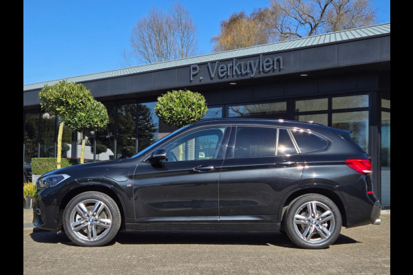 BMW X1 XDRIVE25E M SPORT I 18 INCH I SPORTSTOELEN LEDER I CAMERA I