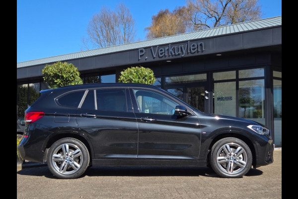 BMW X1 XDRIVE25E M SPORT I 18 INCH I SPORTSTOELEN LEDER I CAMERA I