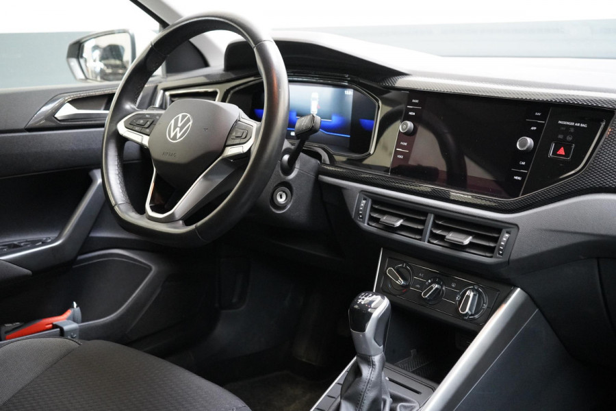 Volkswagen Polo 1.0 TSI 95pk Life | Navigatie | Apple CarPlay | Cruise control | All-season banden